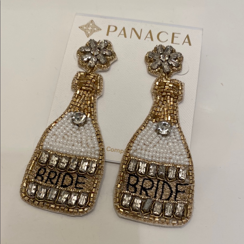 Bride To Be Earrings 9$